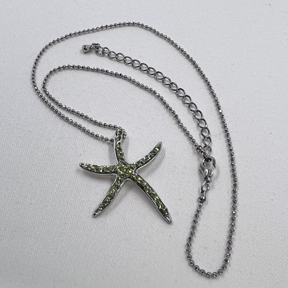 Green Jeweled Starfish Pendant Silver Tone 16” Ball Chain Necklace - Picture 2 of 7